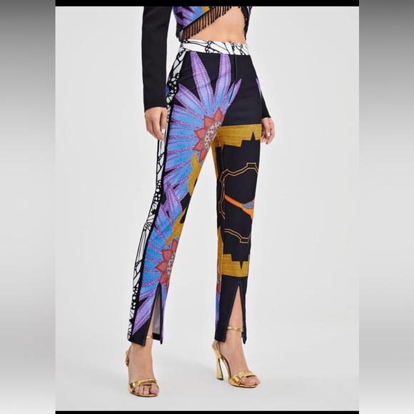 Fabulous Graphic Print Split Hem Stand Out Pants | M - Picture 2 of 9
